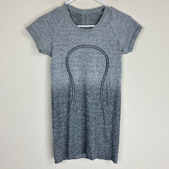 lululemon athletica Tops - Lululemon Ombre Swiftly Tech Tee Size 6